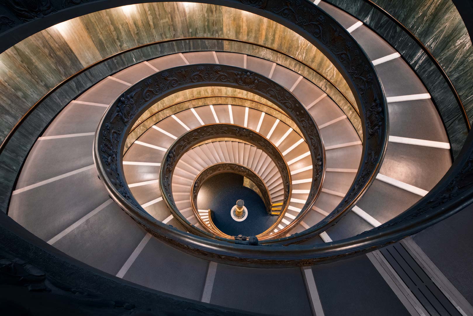 TOMMASO LIGORIO - FOTOGRAFO - VIDEOMAKER - MILANO